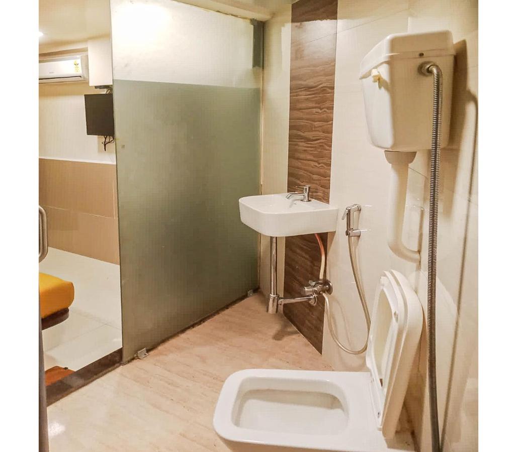 Gurukripa Nx Lodging By Wb Inn Thane Zewnętrze zdjęcie